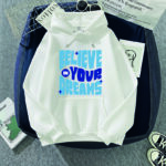 capuche avec design blanc pour hommes