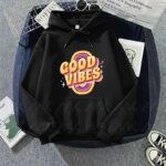 capuche avec design Good Vibes noir